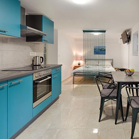 Cezar Luxury Apartment Omiš Exterior foto