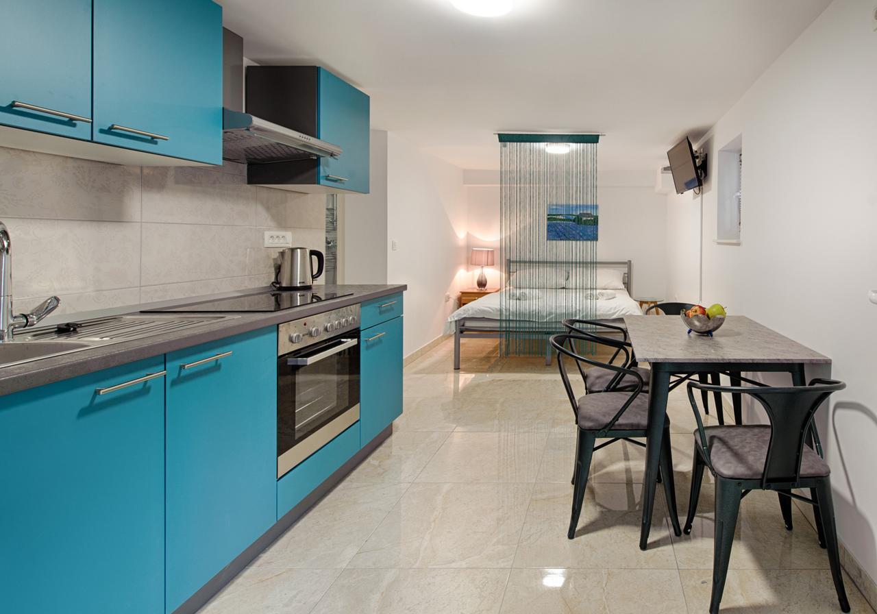 Cezar Luxury Apartment Omiš Exterior foto