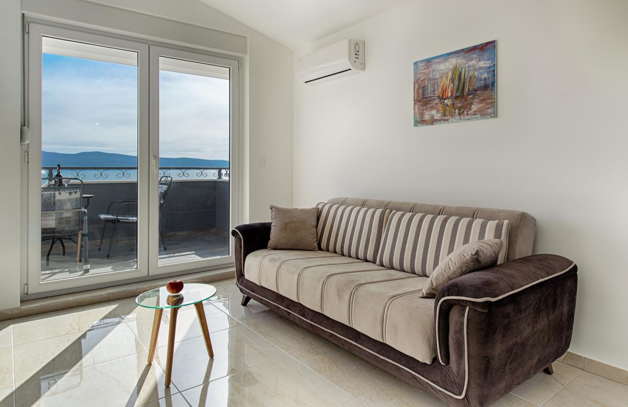 Cezar Luxury Apartment Omiš Exterior foto