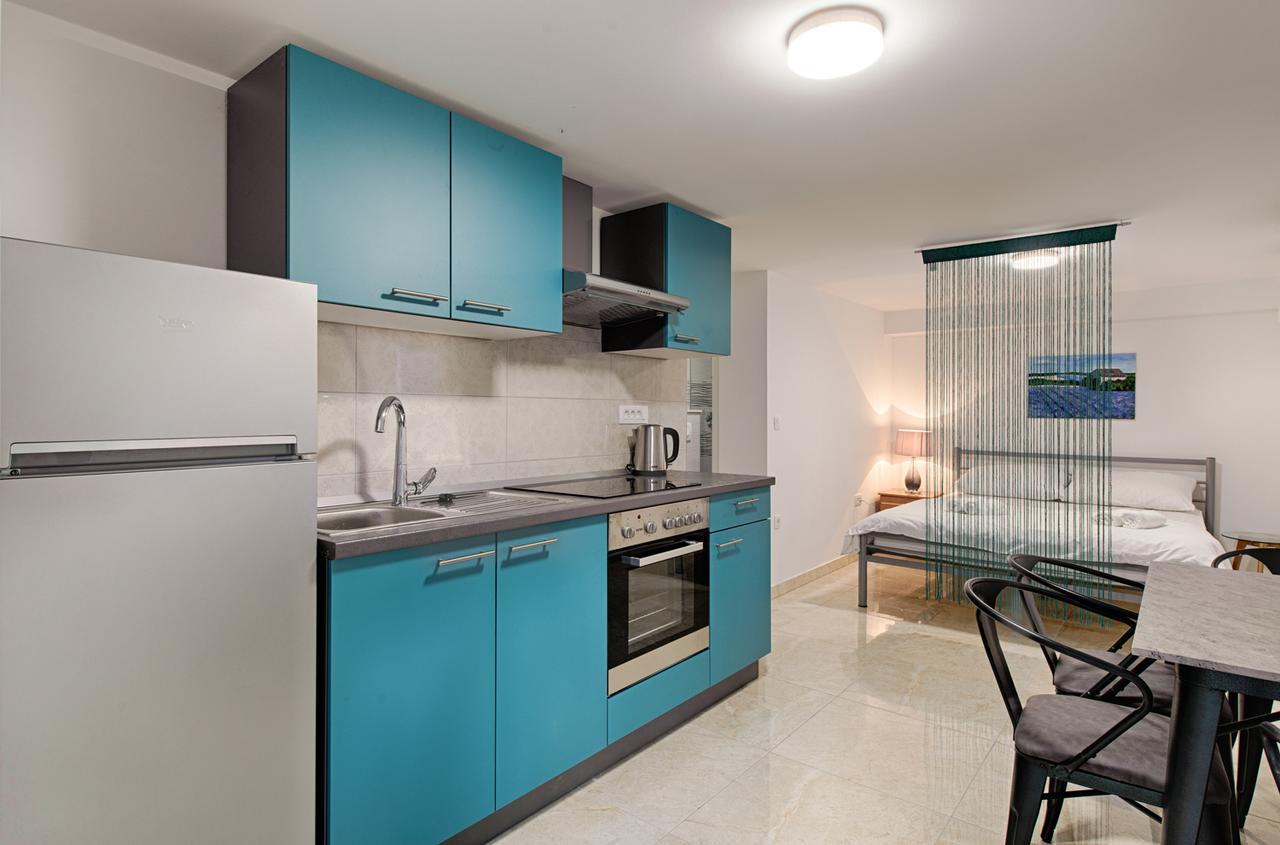 Cezar Luxury Apartment Omiš Exterior foto